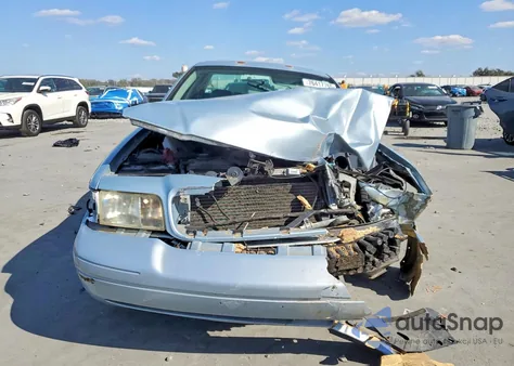 2004 Ford Crown Victoria z USA, uszkodzony, nr VIN 2FAFP73W84X164513